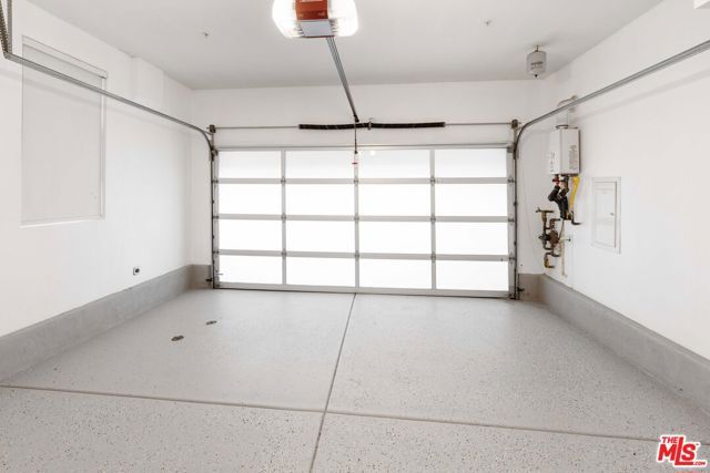 6738 W Gill Way, Los Angeles, CA 90068