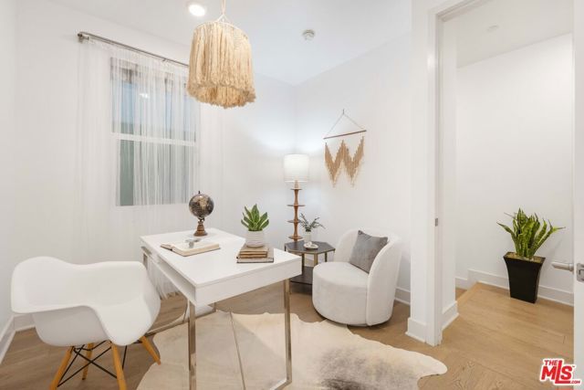 6738 W Gill Way, Los Angeles, CA 90068