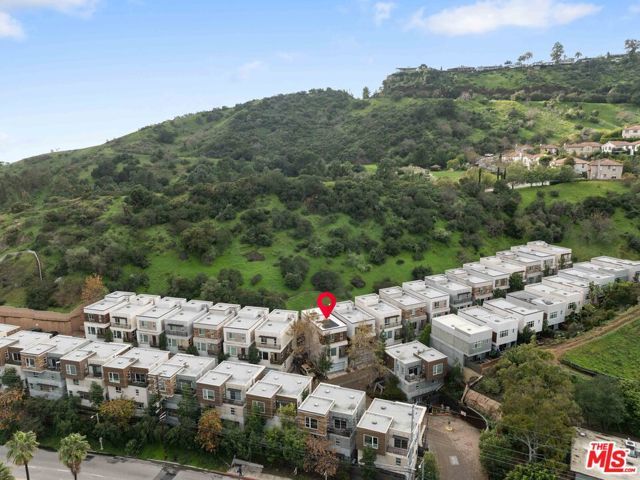 6738 W Gill Way, Los Angeles, CA 90068