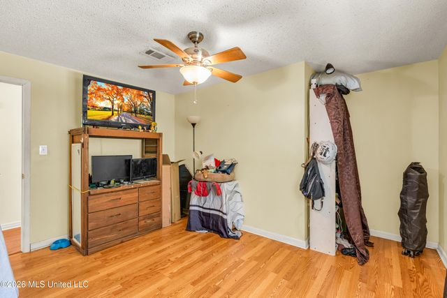 6005 Cypress Drive, Kiln, MS 39556