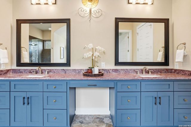 9889 Cash Mountain, Helotes, TX 78023