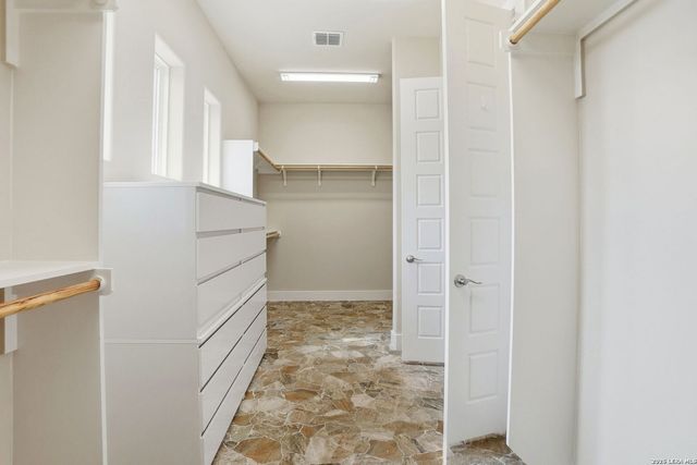 9889 Cash Mountain, Helotes, TX 78023