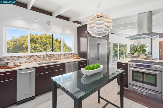 15 Loma Vista, Walnut Creek, CA 94597