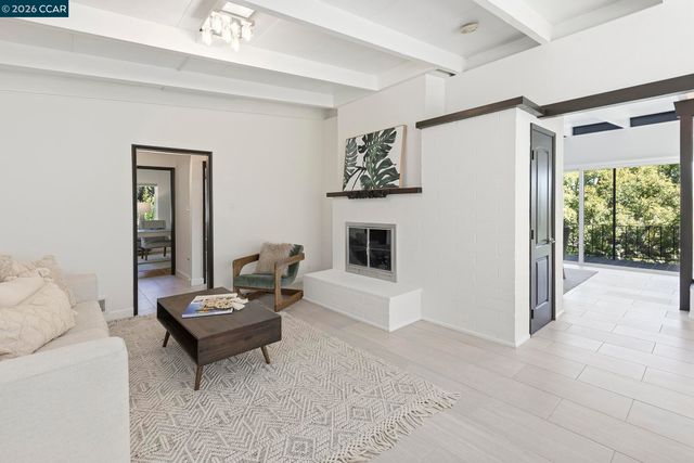 15 Loma Vista, Walnut Creek, CA 94597
