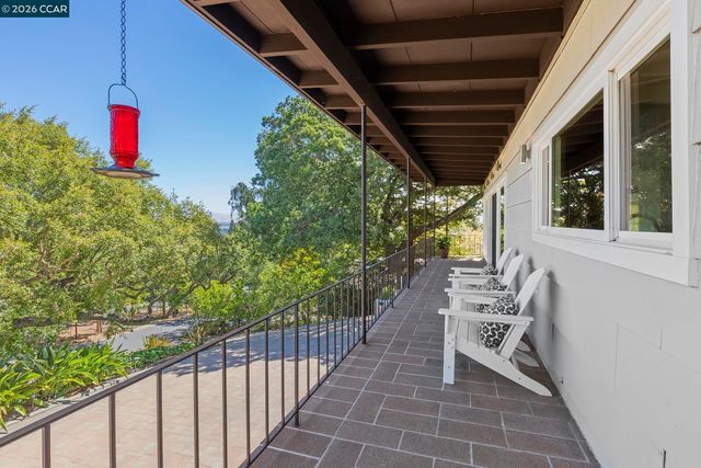 15 Loma Vista, Walnut Creek, CA 94597