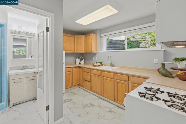 15 Loma Vista, Walnut Creek, CA 94597