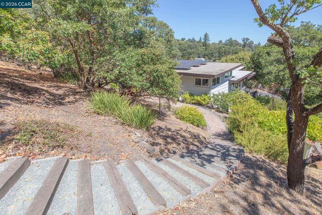 15 Loma Vista, Walnut Creek, CA 94597