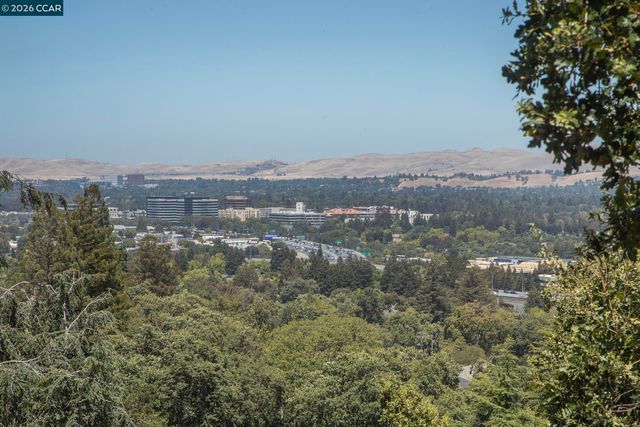 15 Loma Vista, Walnut Creek, CA 94597