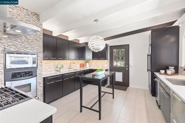 15 Loma Vista, Walnut Creek, CA 94597