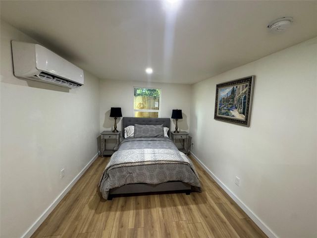 4716 Siegel Street A, Houston, TX 77009