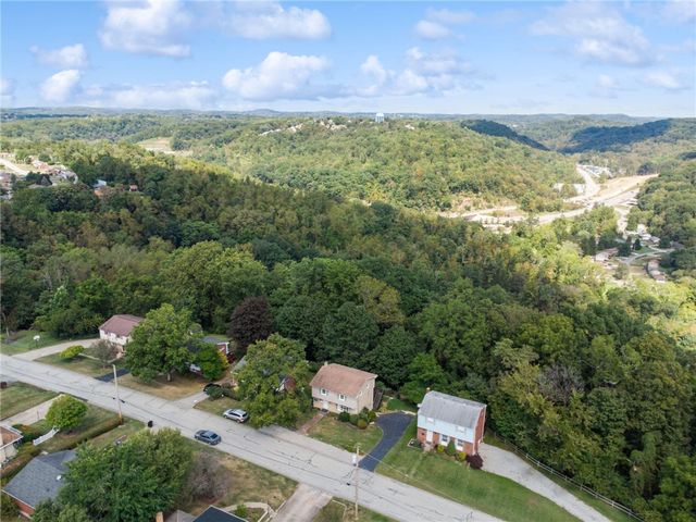 4807 Bert Dr, Monroeville, PA 15146