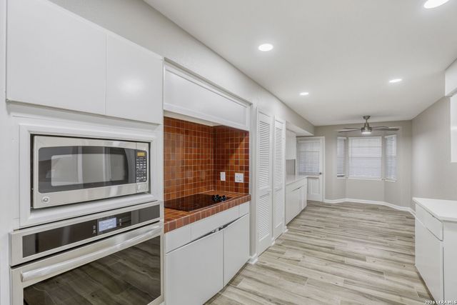 8033 N New Braunfels Ave Apt 100A, San Antonio, TX 78209