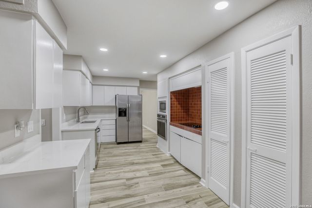 8033 N New Braunfels Ave Apt 100A, San Antonio, TX 78209