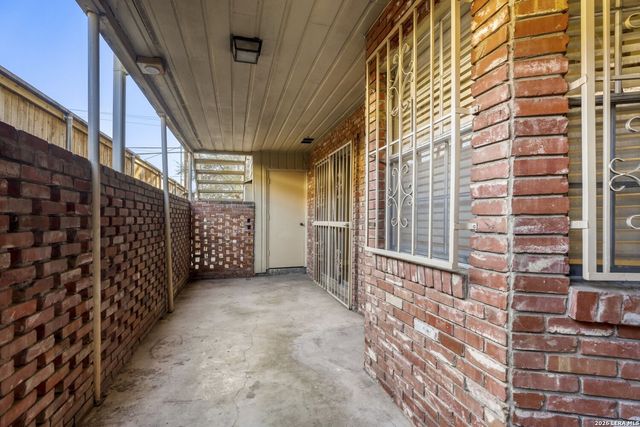 8033 N New Braunfels Ave Apt 100A, San Antonio, TX 78209