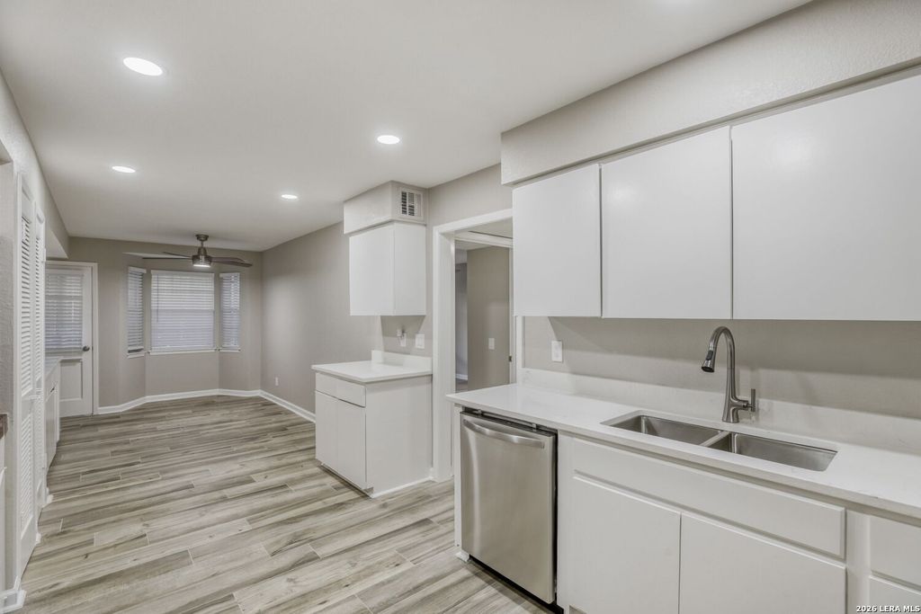 8033 N New Braunfels Ave Apt 100A, San Antonio, TX 78209