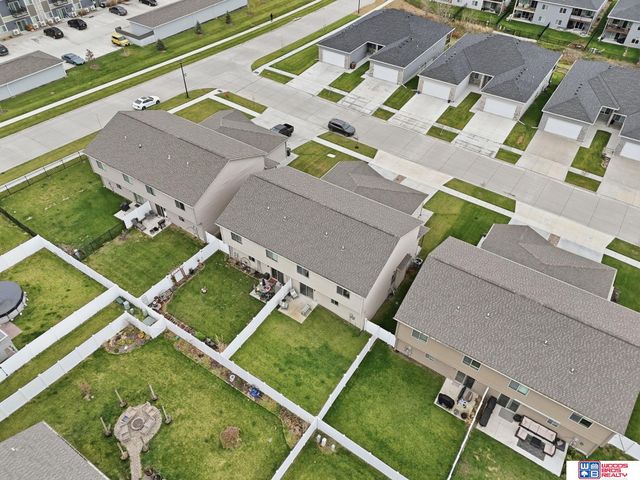 5018 W Hillsboro Drive, Lincoln, NE 68528