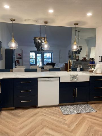 6431 LAURELWOOD DRIVE, Zephyrhills, FL 33542