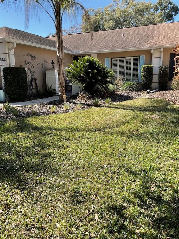 Image 1 of property listing at 6431 LAURELWOOD DRIVE, Zephyrhills, FL 33542