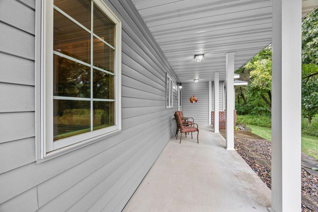 1820 Sims Road NW, Oak Grove, MN 55011