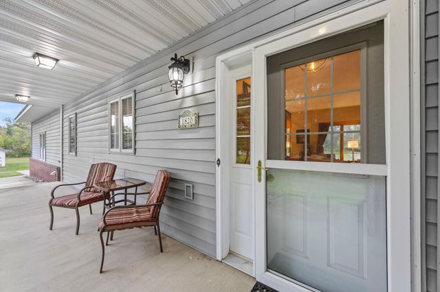 1820 Sims Road NW, Oak Grove, MN 55011