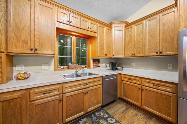 1820 Sims Road NW, Oak Grove, MN 55011