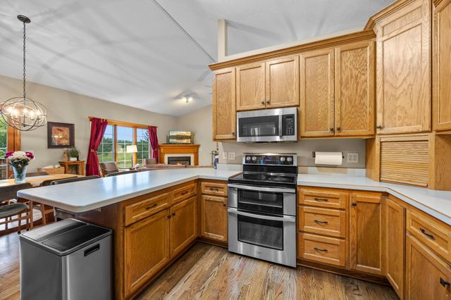 1820 Sims Road NW, Oak Grove, MN 55011
