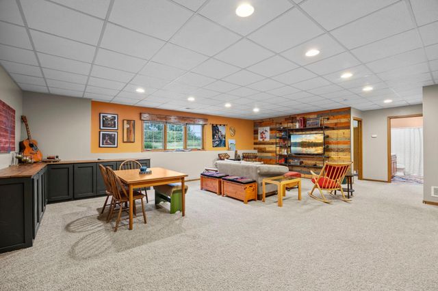 1820 Sims Road NW, Oak Grove, MN 55011