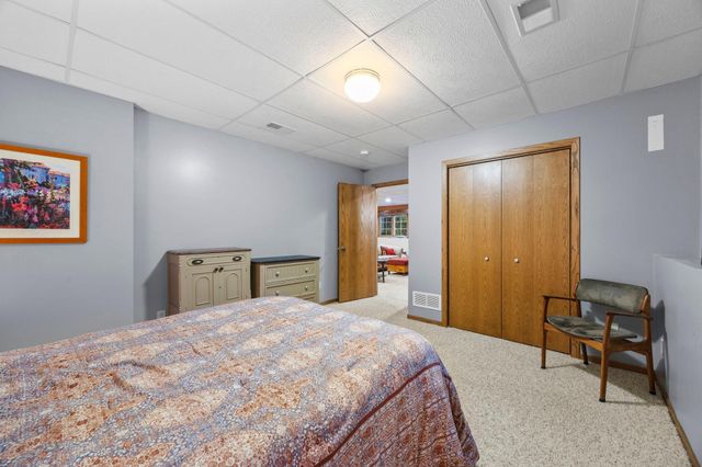 1820 Sims Road NW, Oak Grove, MN 55011