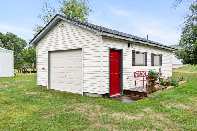 1820 Sims Road NW, Oak Grove, MN 55011