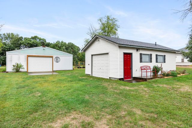 1820 Sims Road NW, Oak Grove, MN 55011