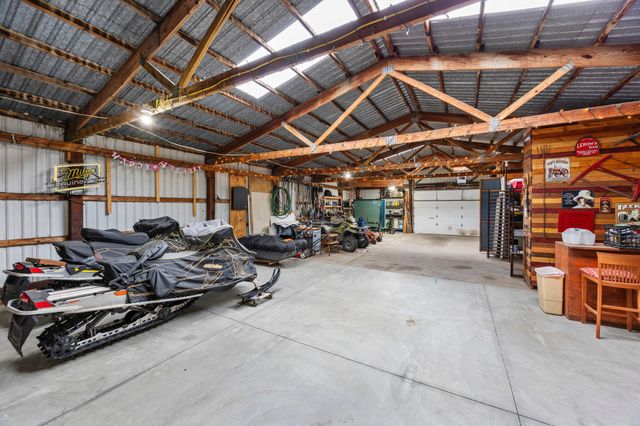1820 Sims Road NW, Oak Grove, MN 55011