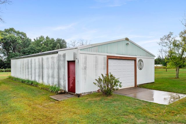 1820 Sims Road NW, Oak Grove, MN 55011
