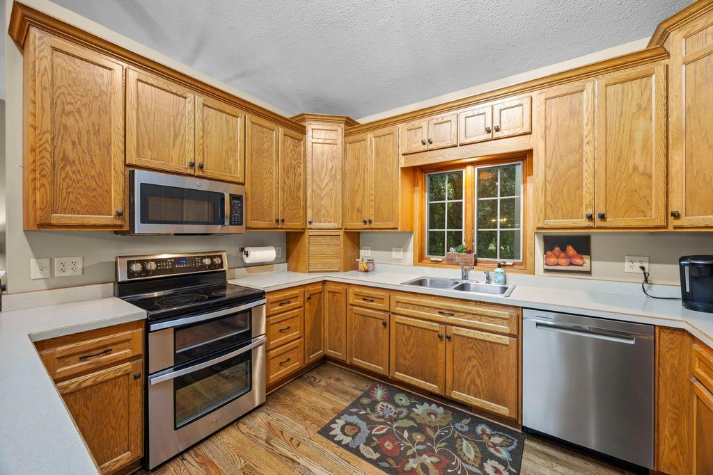 1820 Sims Road NW, Oak Grove, MN 55011 — photo 2
