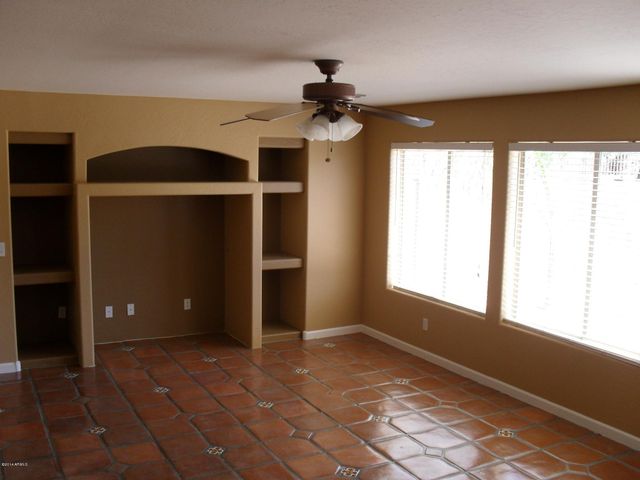 6423 W VILLA LINDA Drive, Glendale, AZ 85310