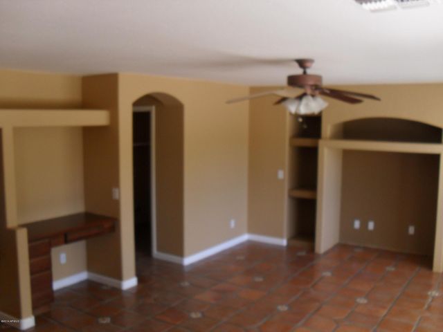 6423 W VILLA LINDA Drive, Glendale, AZ 85310