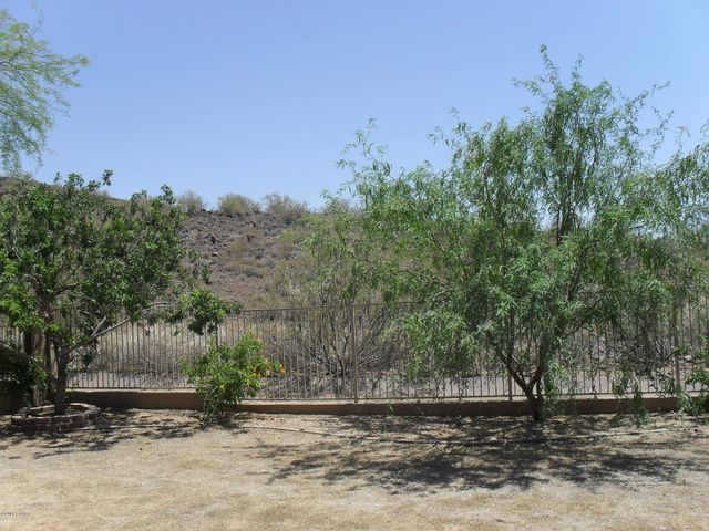 6423 W VILLA LINDA Drive, Glendale, AZ 85310