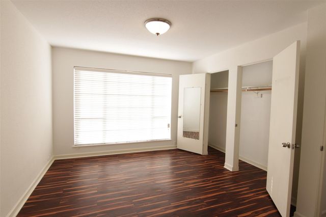 2101 Fountain View Drive 35, Houston, TX 77057