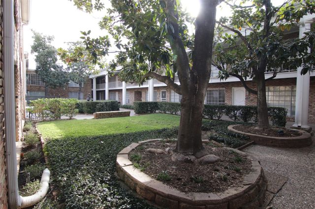 2101 Fountain View Drive 35, Houston, TX 77057