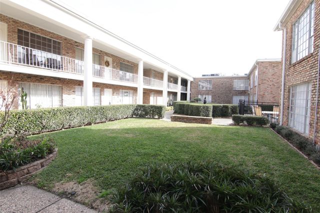 2101 Fountain View Drive 35, Houston, TX 77057