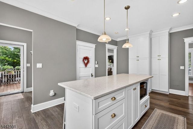 2 Russell Rd, Fanwood Boro, NJ 07023