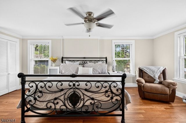 2 Russell Rd, Fanwood Boro, NJ 07023