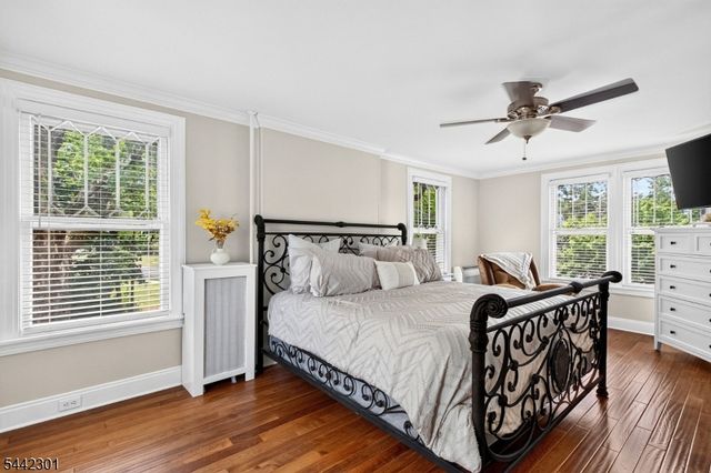 2 Russell Rd, Fanwood Boro, NJ 07023