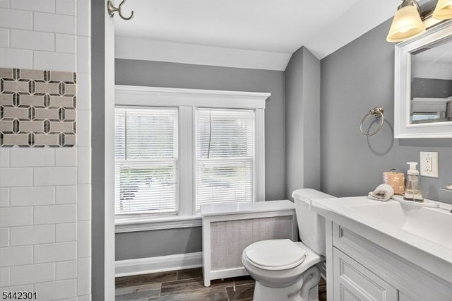 2 Russell Rd, Fanwood Boro, NJ 07023