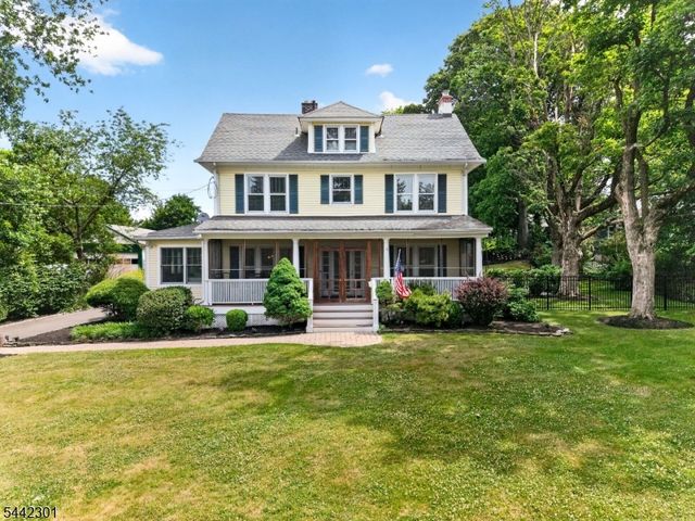 2 Russell Rd, Fanwood Boro, NJ 07023