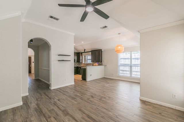 5544 Greenview Court, North Richland Hills, TX 76148
