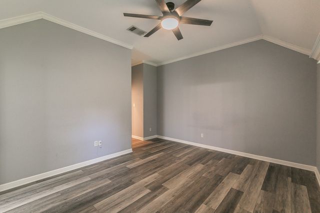 5544 Greenview Court, North Richland Hills, TX 76148