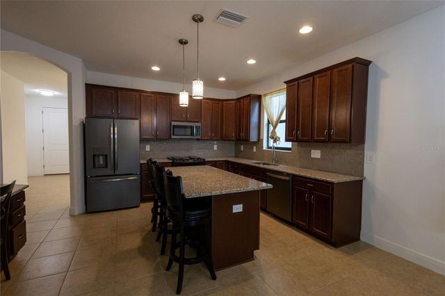 1214 FLORABLU DRIVE, Seffner, FL 33584
