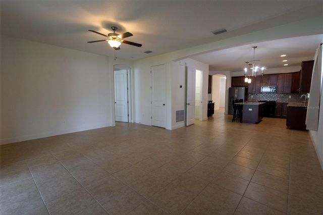 1214 FLORABLU DRIVE, Seffner, FL 33584