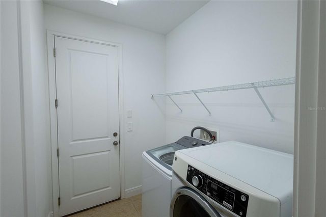 1214 FLORABLU DRIVE, Seffner, FL 33584