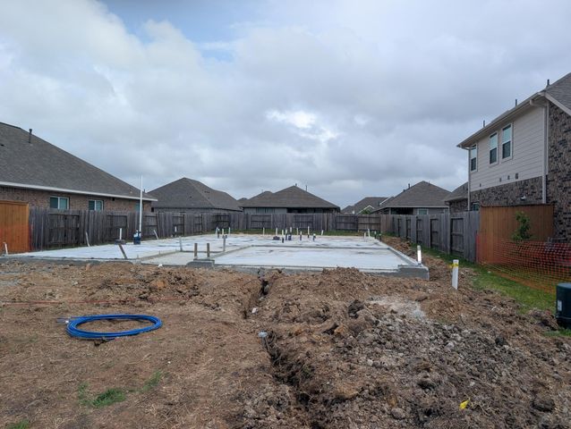 13302 Suntail Court, Texas City, TX 77568